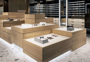 展柜裝卸搬運(yùn)、起重、吊裝運(yùn)輸